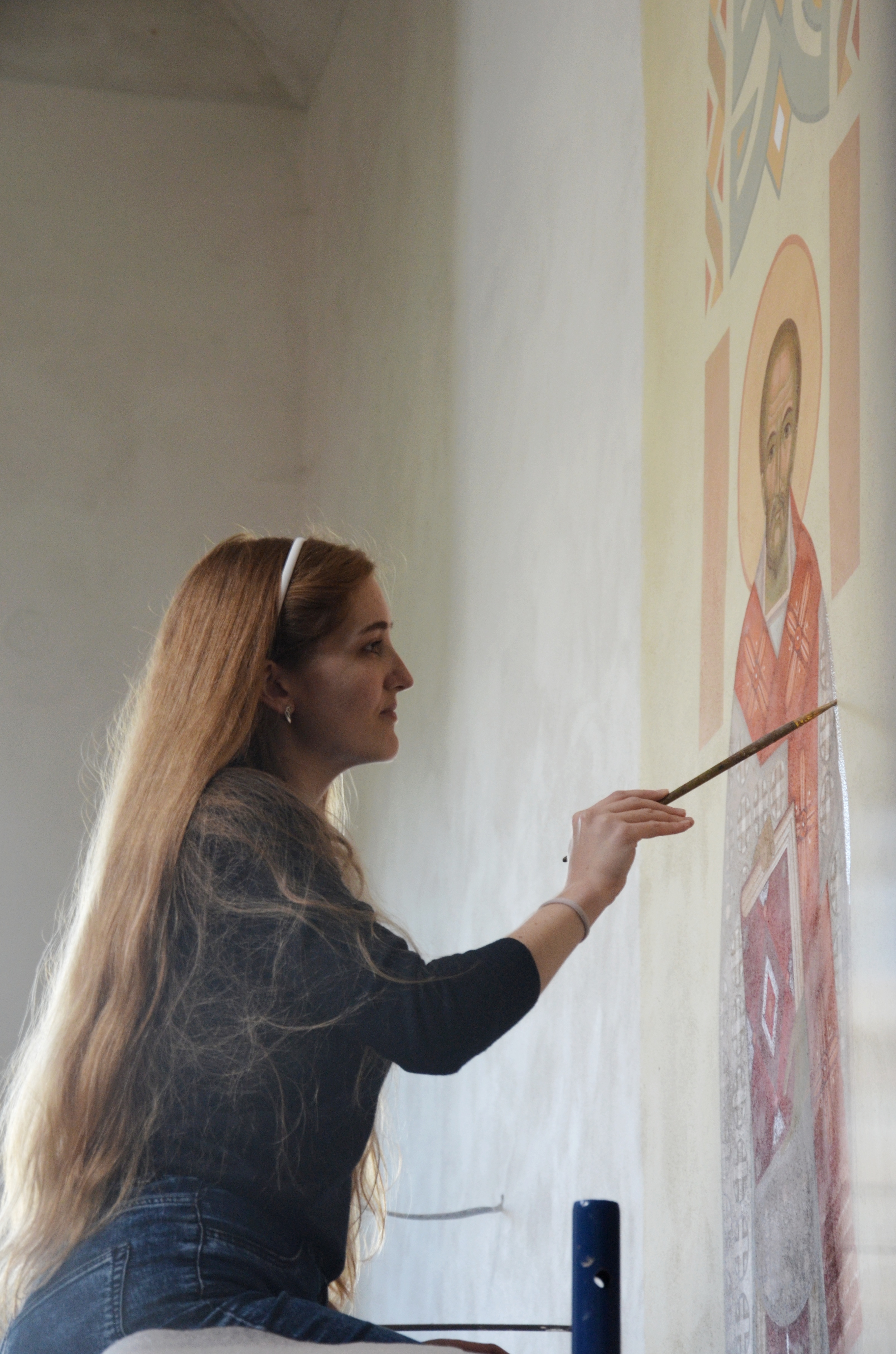 Portrait of Alina Hrubets, who works in the Artist style (Lviv, Ukraine) Photo 3 of 3.