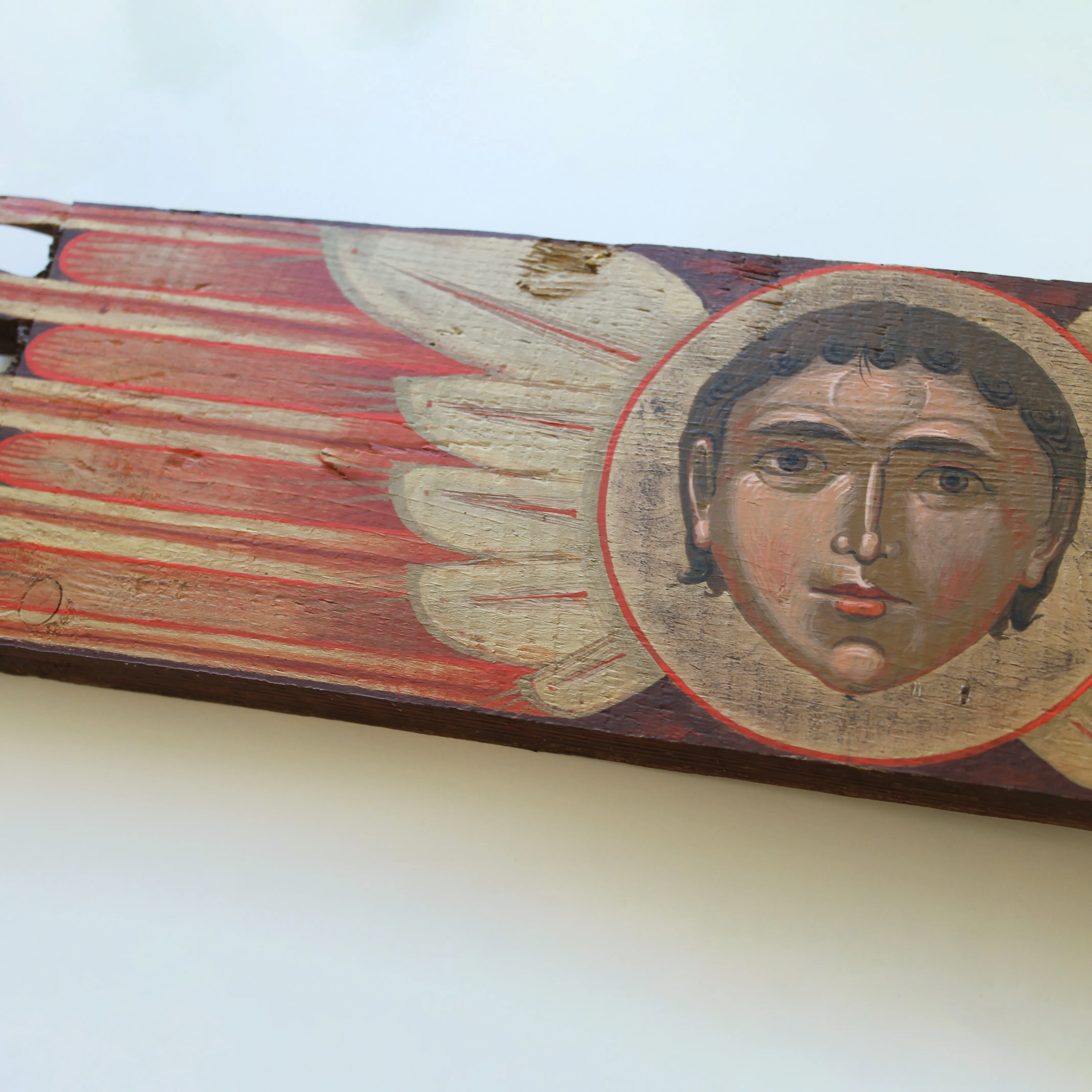 Зображення "Херувим" від Аліна Грубець, розмір: 10,5х40 см, матеріали: Дошка з-під коробки для юоєприпасів, медіум: Акрил, серія: Метаморфоза артефактів війни Фото 6 з 6.