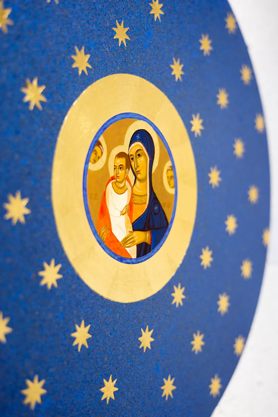Image of Nativity by Alina Hrubets, size: Ø 45 см, made of wooden panel, gesso, acrylic, imitation gold leaf, Icons medium, part of the 2025 series, priced at $750 Photo 5 of 5.