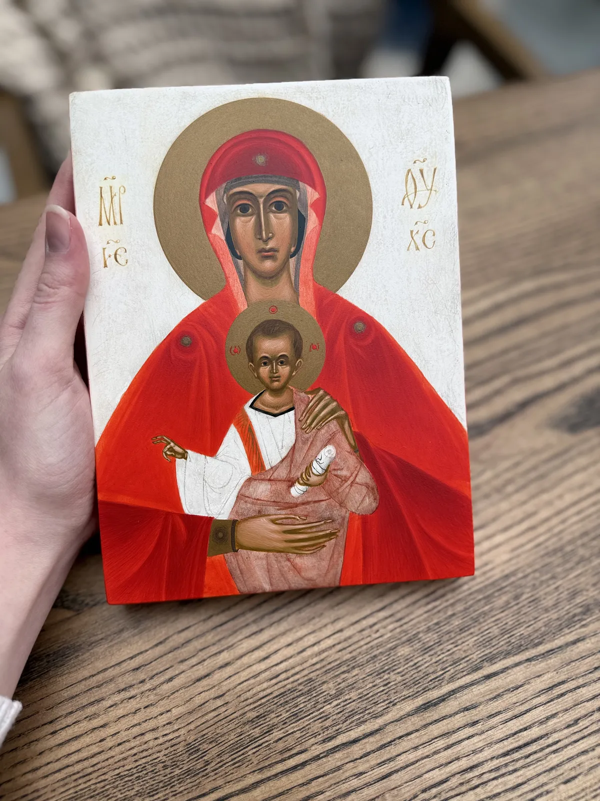 Зображення "Богородиця з Дитям" від Аліна Грубець, розмір: 20х15, матеріали: дошка, левкас, акрил, медіум: Ікони, серія: 2026, ціна: €200 Фото 4 з 5.
